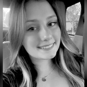 Meet your Posher, Leah